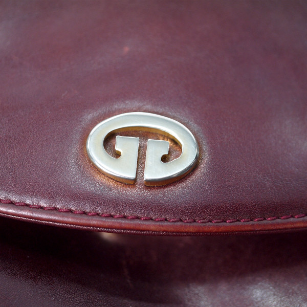 GS-1242R
