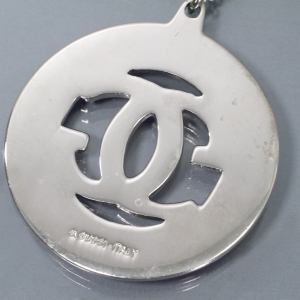 guccikeyholder092